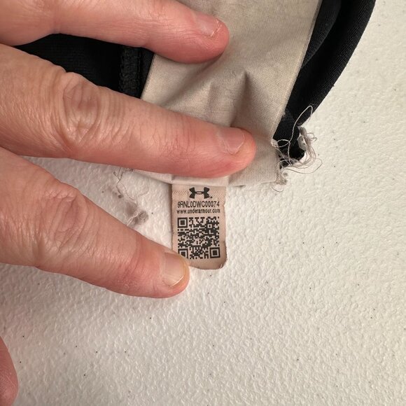 Under Armour Youth Loose Fit Black HeatGear T-Shirt Lightweight Activewear YLG - Picture 8 of 10